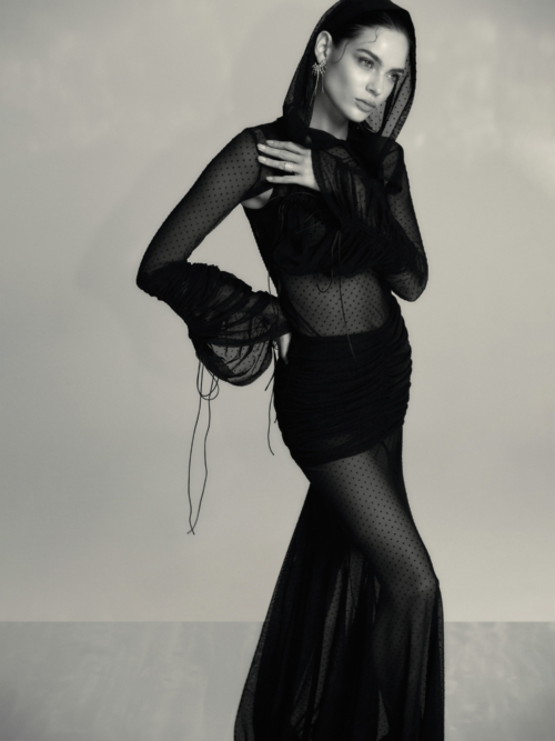 Болеро с капюшоном