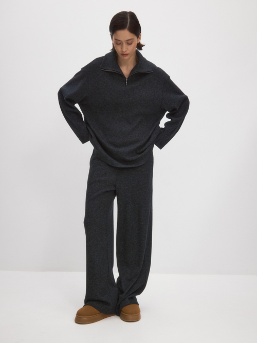 Серый темный