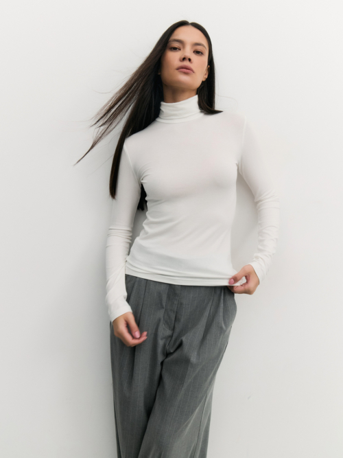 Водолазка с горлом тонкая