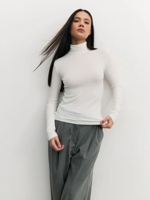 Водолазка с горлом тонкая